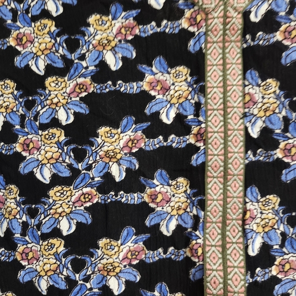 LIKE NEW Celestial Blue top small - Picture 4 of 8